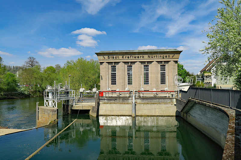Listed industrial architecture: Historical hydroelectric power plant in Nürtingen at the town bridge